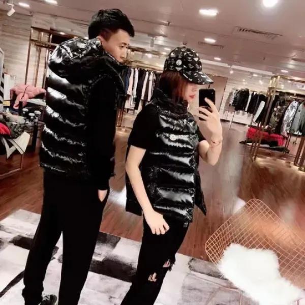 【2026】MONCLER モンクレール ジレ ベスト ダウンベスト 男女兼用  241016