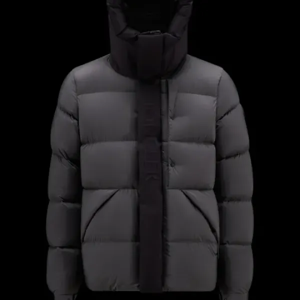 【2026】MONCLER★Madeira ショートダウンジャケット    241016