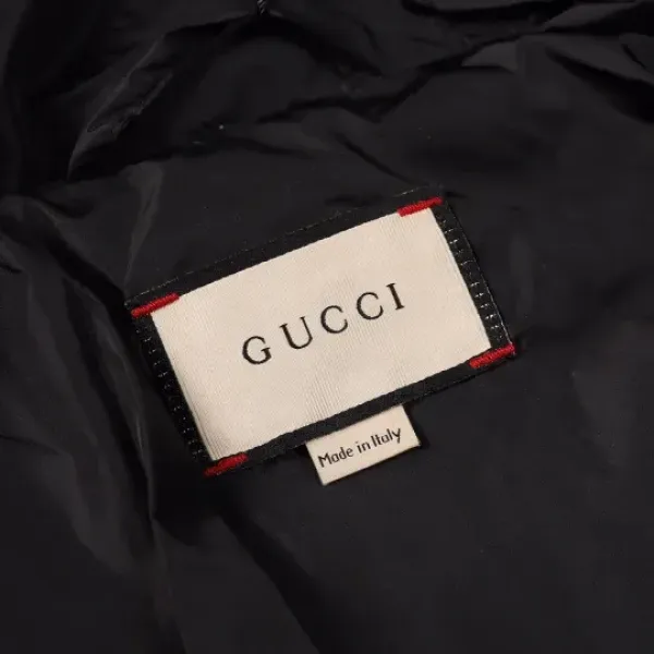 【2026】GUCCI グッチ  GG パターン フロントボタン ダウンジャケット ブラック 241016