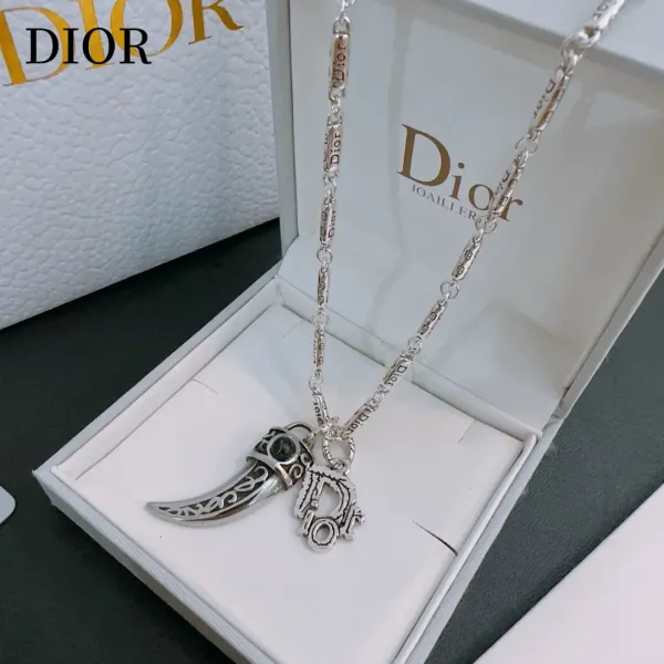 【2026】【DIOR】ネックレス、新しいネックレス万能シンプルファッションオーナメント 241015