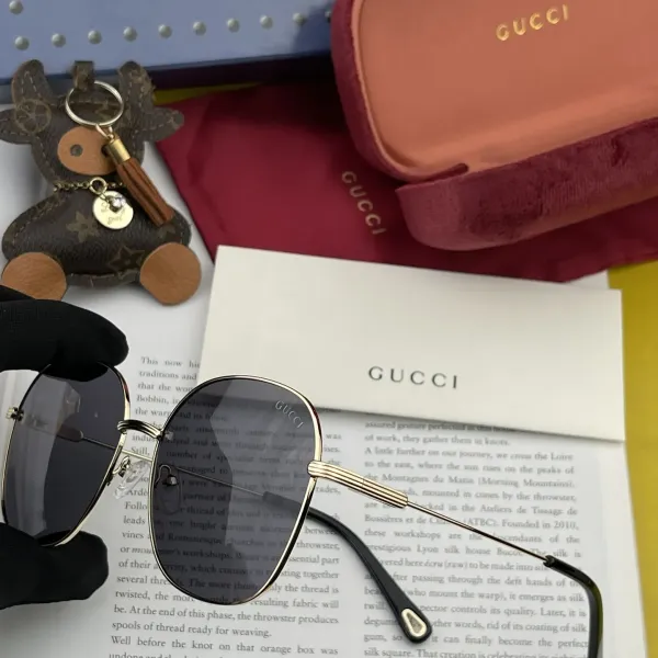 【2026】GUCCI( グッチ ) サングラス  241012