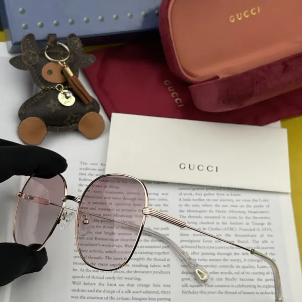 【2026】GUCCI( グッチ ) サングラス  241012