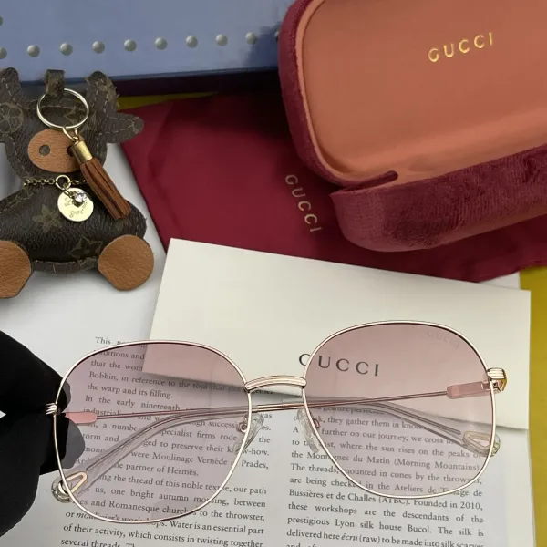 【2026】GUCCI( グッチ ) サングラス  241012