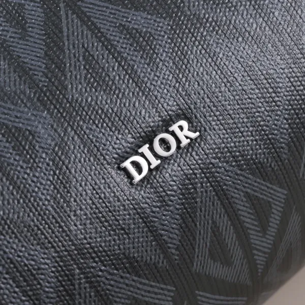 【2026】 【DIOR公式旗艦店】ディオール  ハンドバッグ   当日出荷 好評に付き再入荷！21.5*12.5*10.5CM   241007
