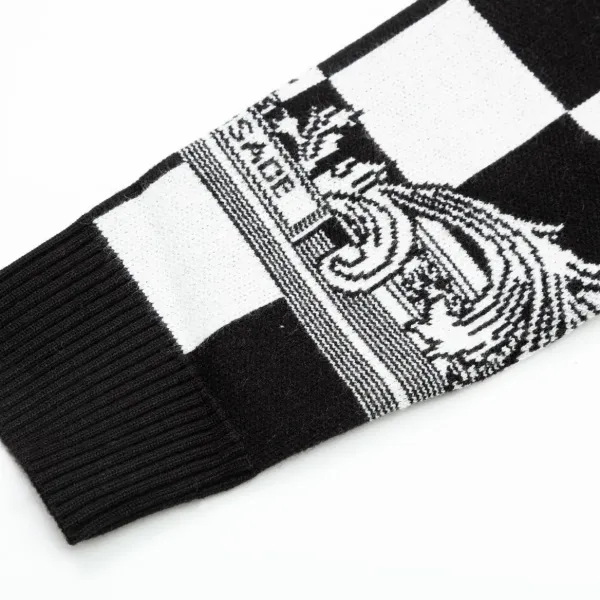 【2026】【VERSACE  公式旗艦店】ヴェルサーチ  セーター好評に付き再入荷！ 240930