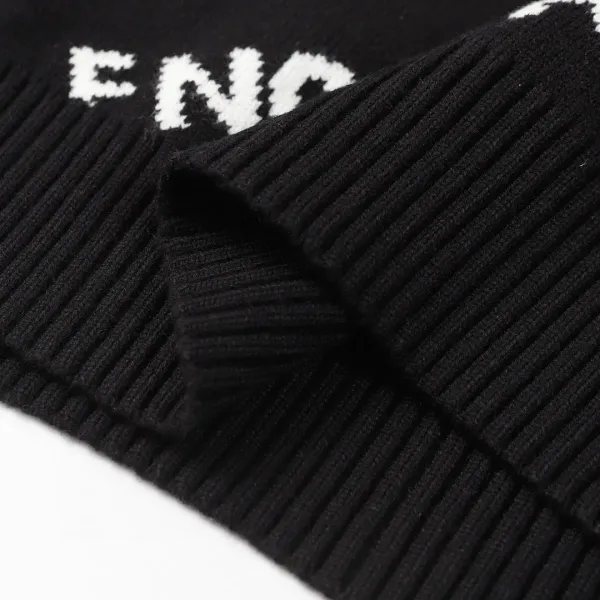 【2026】【BALENCIAGA   公式旗艦店】バレンシアガ  セーター好評に付き再入荷！ 240930