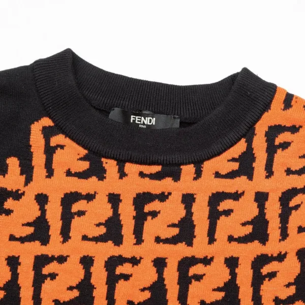 【2026】【FENDI 公式旗艦店】フェンディ   セーター好評に付き再入荷！ 240929