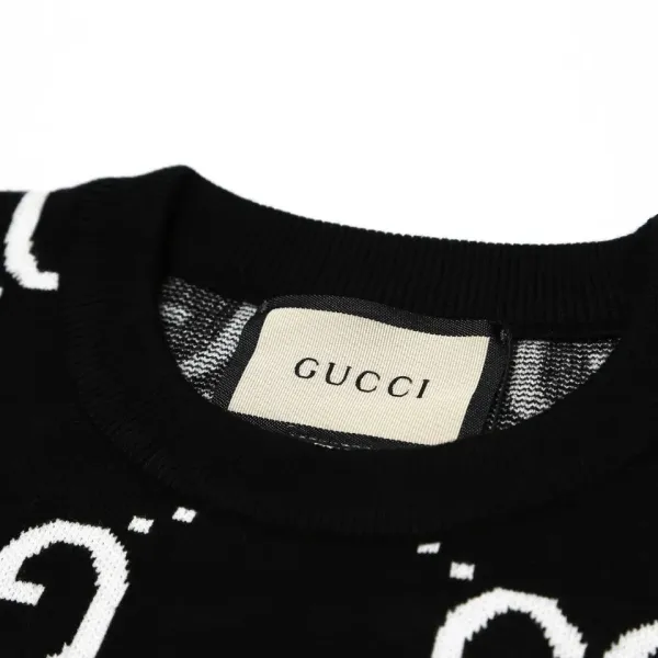 【2026】【GUCCI 公式旗艦店】グッチ  セーター好評に付き再入荷！ 240928