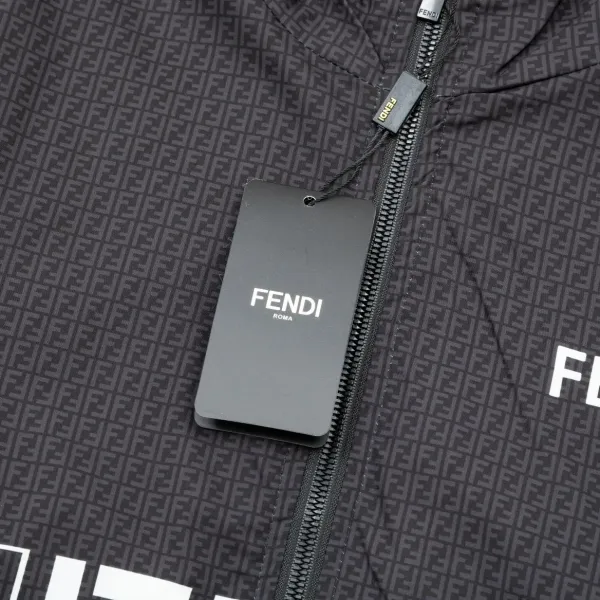【2026】【FENDI】フェンディ  ジャケット着ご好評に付き再入荷！240926