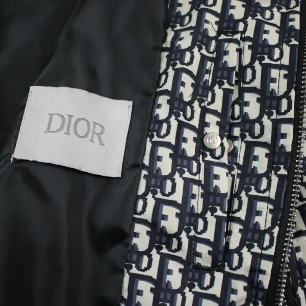 【2026】【DIOR  公式旗艦店】ディオール   ジャケット着 好評に付き再入荷！ 240923