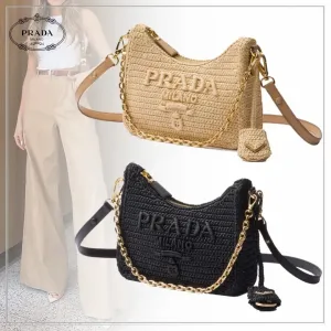 【2026】【大人気】PRADA  プラダ◆Re-edition ミニバッグ チェーン ストラップ付  22*18*6CM  240920