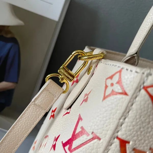 【2026】【LOUIS VUITTON 公式旗艦店】ルイヴィトン  ハンドバッグ  当日出荷 好評に付き再入荷！29*20*13CM   270911