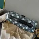 【2026】LV【LOUIS VUITTON 公式旗艦店】ルイヴィトン  斜めがけバッグ 当日出荷 好評に付き再入荷！21.5*6*13.5CM  240911