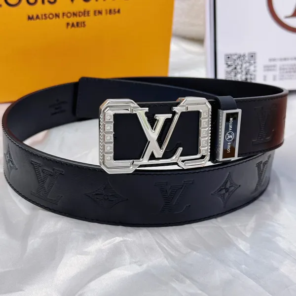 【2026】LV【LOUIS VUITTON】(ルイヴィトン) 3.8cmベルト メンズ 240903 【2026】LV【LOUIS VUITTON】(ルイヴィトン) 3.8cmベルト メンズ 240903
