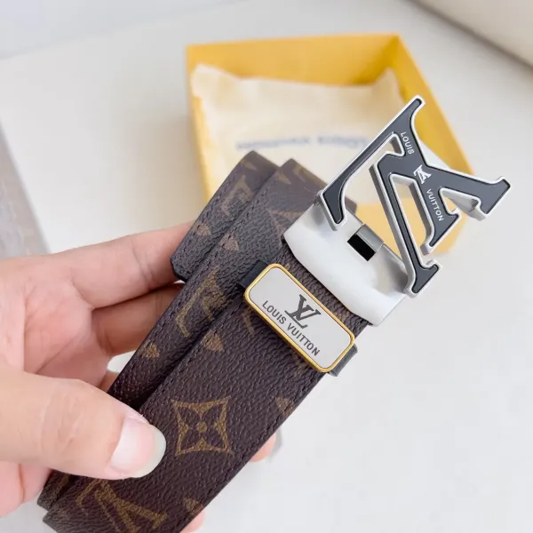 【2026】LV【LOUIS VUITTON】(ルイヴィトン) 3.5cmベルト メンズ  240903