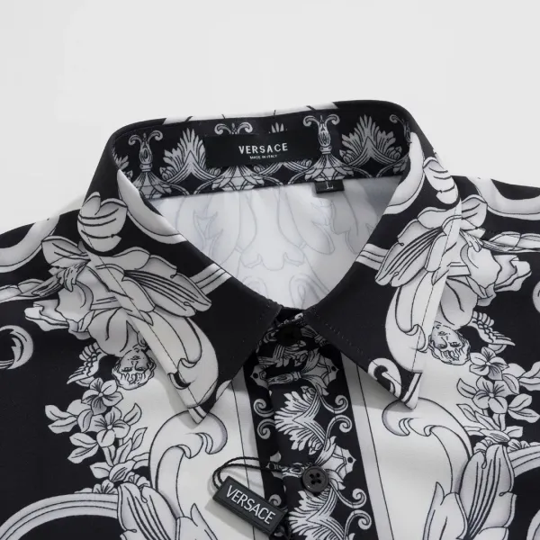 【2026】【VERSACE 公式旗艦店】ヴェルサーチ  シャツ  ご好評に付き再入荷  240831