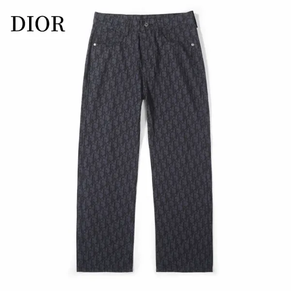 【2026】【DIOR 公式旗艦店】ディオール  ジーパン  ご好評に付き再入荷  240831