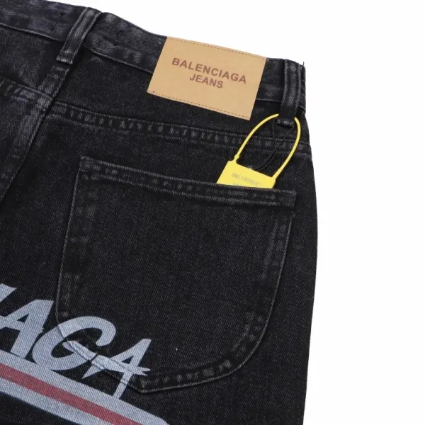 【2026】【BALENCIAGA 公式旗艦店】バレンシアガ  ジーパン  ご好評に付き再入荷  240830