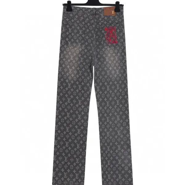【2026】LV【LOUIS VUITTON  公式旗艦店】ルイヴィトン  ジーパン  ご好評に付き再入荷  240830