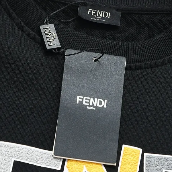 【2026】【FENDI  公式旗艦店】フェンディ  丸首の衛衣 スウェット ご好評に付き再入荷240829