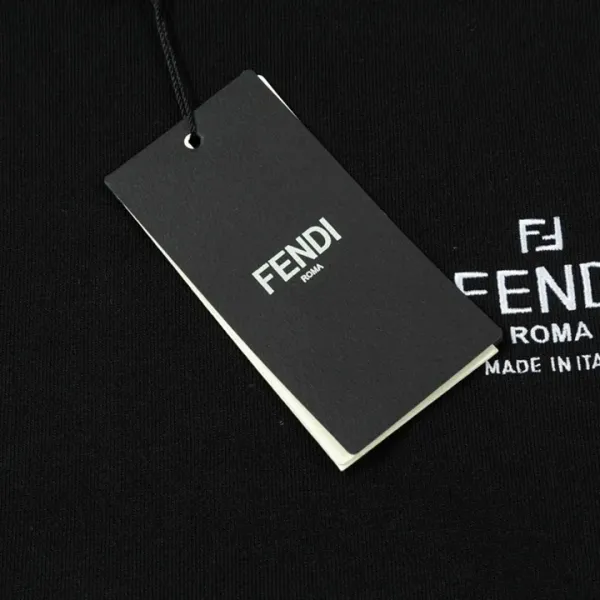 【2026】【FENDI  公式旗艦店】フェンディパーカー スウェット ご好評に付き再入荷 240830