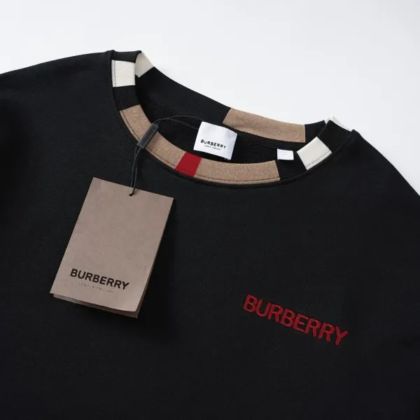 【2026】【BURBERRY 公式旗艦店】バーバリー 丸首の衛衣 スウェット ご好評に付き再入荷240829 【2026】【BURBERRY 公式旗艦店】バーバリー 丸首の衛衣 スウェット ご好評に付き再入荷240829