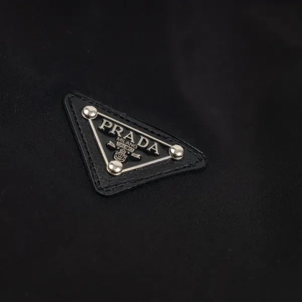 【2026】【PRADA  公式旗艦店】プラダ  ジャケット着 好評に付き再入荷 240828