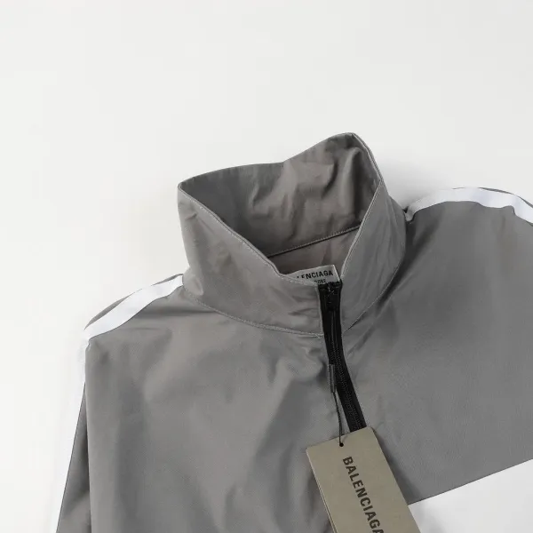 【2026】【BALENCIAGA 公式旗艦店】 バレンシアガ ジャケット着 好評に付き再入荷 240827 【2026】【BALENCIAGA 公式旗艦店】 バレンシアガ ジャケット着 好評に付き再入荷 240827