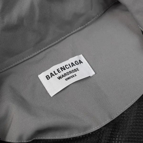 【2026】【BALENCIAGA 公式旗艦店】 バレンシアガ ジャケット着 好評に付き再入荷 240827 【2026】【BALENCIAGA 公式旗艦店】 バレンシアガ ジャケット着 好評に付き再入荷 240827