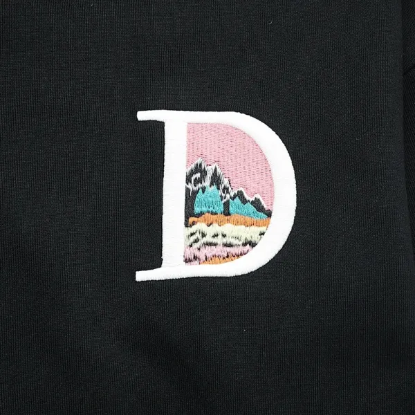 【2026】【DIOR 公式旗艦店】ディオール 丸首の衛衣 ご好評に付き再入荷 240817 【2026】【DIOR 公式旗艦店】ディオール 丸首の衛衣 ご好評に付き再入荷 240817