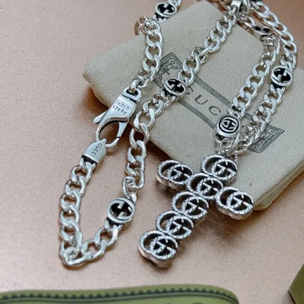 【2026】【GUCCI】ネックレス、新しいネックレス万能シンプルファッションオーナメント 240815