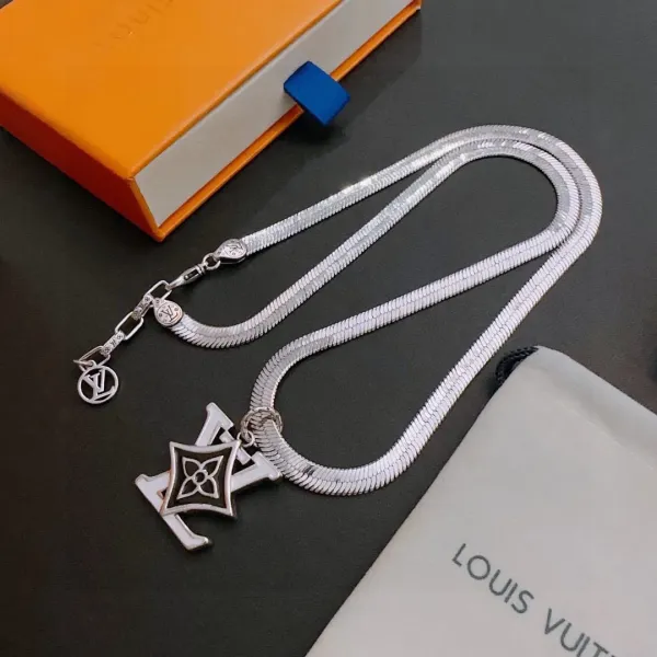 【2026】LV【LOUIS VUITTON】ネックレス、新しいネックレス万能シンプルファッションオーナメント 240813
