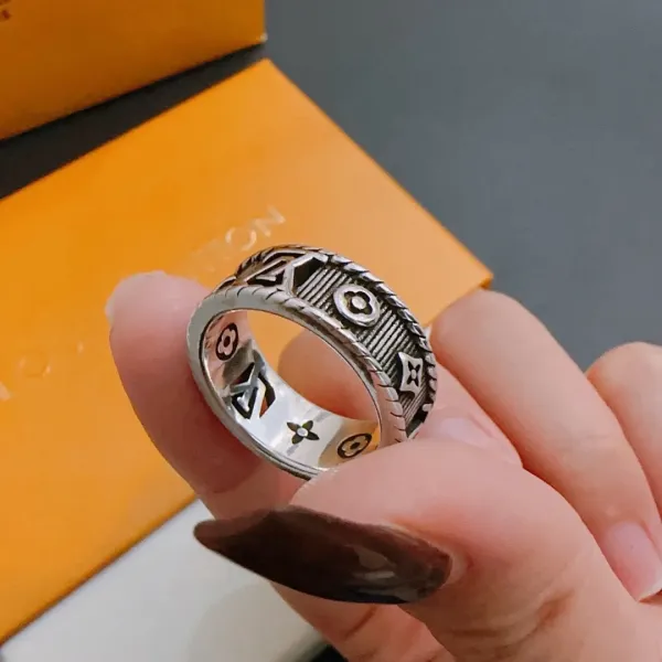 【2026】【LOUIS VUITTON】 ルイヴィトン 指輪 240813