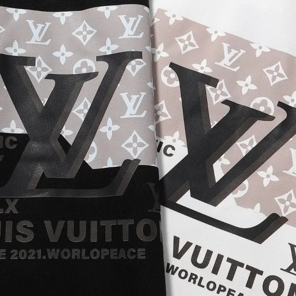 【2026】LV【LOUIS VUITTON 公式旗艦店】ルイヴィトン 丸首の衛衣 スウェット ご好評に付き再入荷 240811 【2026】LV【LOUIS VUITTON 公式旗艦店】ルイヴィトン 丸首の衛衣 スウェット ご好評に付き再入荷 240811