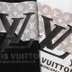【2026】LV【LOUIS VUITTON 公式旗艦店】ルイヴィトン 丸首の衛衣 スウェット ご好評に付き再入荷 240811 【2026】LV【LOUIS VUITTON 公式旗艦店】ルイヴィトン 丸首の衛衣 スウェット ご好評に付き再入荷 240811