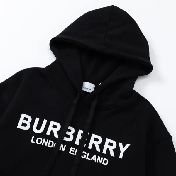 【2026】【BURBERRY  公式旗艦店】バーバリー パーカースウェットご好評に付き再入荷 240805