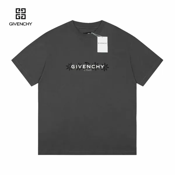 【2026】【GIVENCHY  公式旗艦店】ジバンシー  Tシャツご好評に付き再入荷 240803
