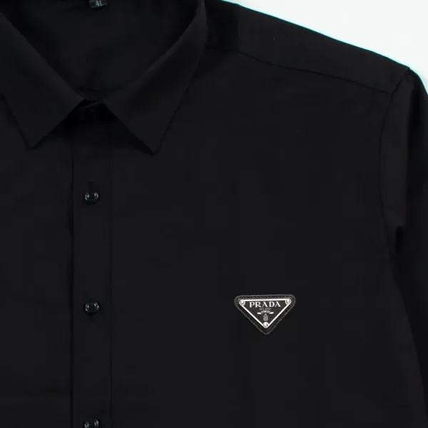 【2026】【PRADA 公式旗艦店】プラダ  シャツ  ご好評に付き再入荷 240803