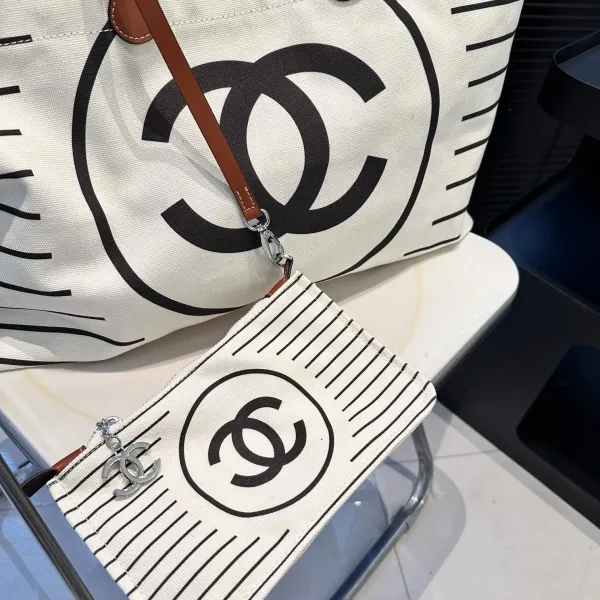 【2026】【CHANEL 公式旗艦店】シャネル ハンドバッグ 当日出荷 好評に付き再入荷！42*31CM  240723