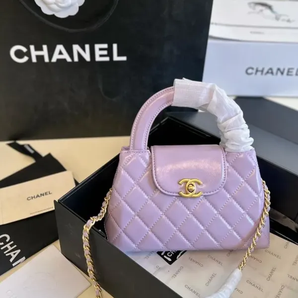 【2026】【CHANEL 公式旗艦店】シャネル 斜めがけバッグ 当日出荷 好評に付き再入荷！19*12CM  240723
