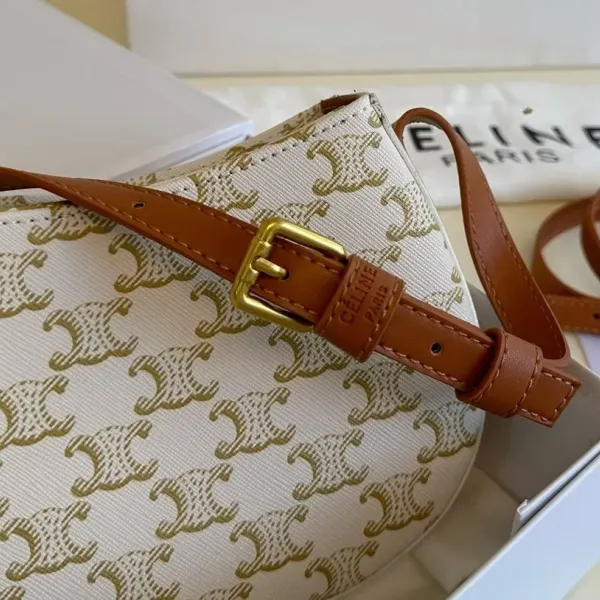 【2026】【CELINE 公式旗艦店】セリーヌ ハンドバッグ 当日出荷 好評に付き再入荷！22*13CM  1240723