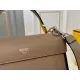 【2026】【FENDI  公式旗艦店】フェンディ 斜めがけバッグ  当日出荷 好評に付き再入荷！25*18CM  240720
