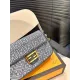 【2026】【FENDI  公式旗艦店】フェンディ 斜めがけバッグ  当日出荷 好評に付き再入荷！25*15CM  240720