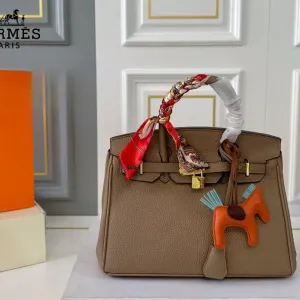 【2026】【Hermès 公式旗艦店】エルメス ハンドバッグ 当日出荷 好評に付き再入荷！31*24CM  240724