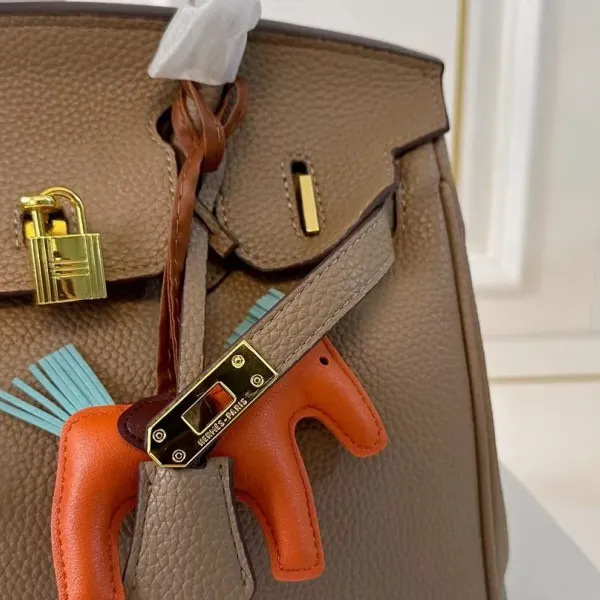 【2026】【Hermès 公式旗艦店】エルメス ハンドバッグ 当日出荷 好評に付き再入荷！31*24CM  240724