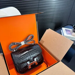 【2026】【Hermès 公式旗艦店】エルメス 斜めがけバッグ 当日出荷 好評に付き再入荷！19*14CM  240724