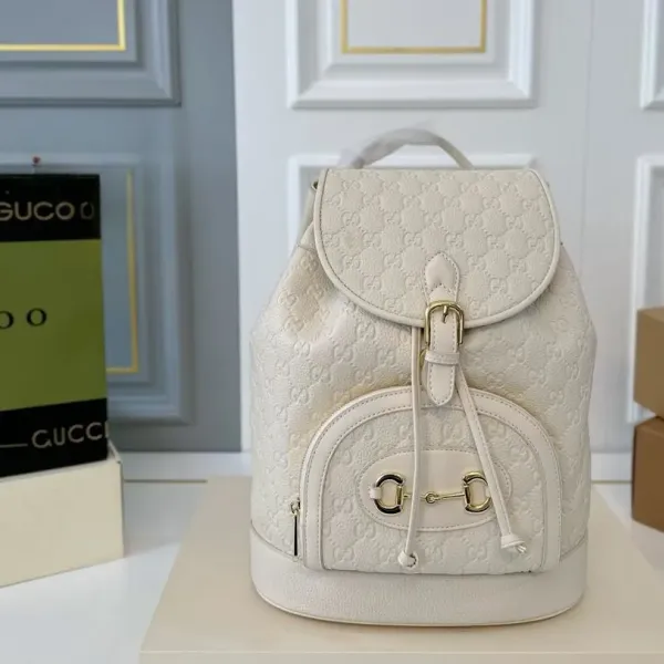 【2026】【GUCCI 公式旗艦店】グッチ リュックサック 当日出荷 好評に付き再入荷！27*36CM  240724