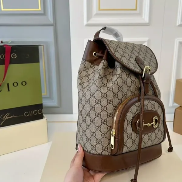 【2026】【GUCCI 公式旗艦店】グッチ リュックサック 当日出荷 好評に付き再入荷！27*36CM  240724