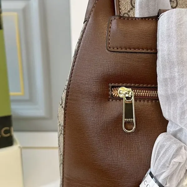 【2026】【GUCCI 公式旗艦店】グッチ リュックサック 当日出荷 好評に付き再入荷！27*36CM  240724