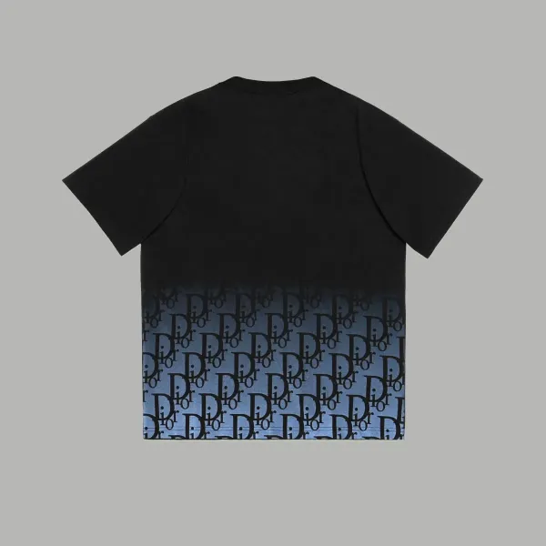 【2026】【DIOR 公式旗艦店】ディオール   Tシャツ ご好評に付き再入荷 240718